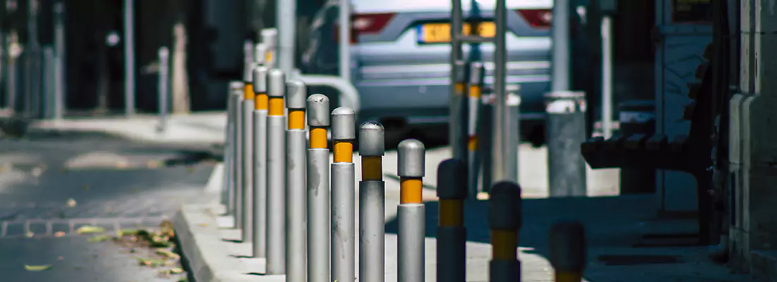 Safe and Convenient Retractable Barrier Column Systems for Properties in Stamford, ON